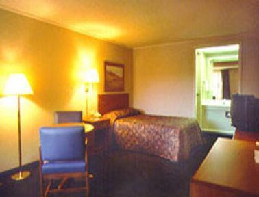 Knights Inn Florence/Cincinnati South 客房 照片